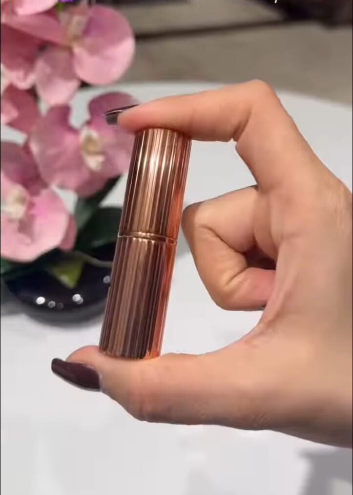 Vintage Patterned Cozy Sweater - Image 8